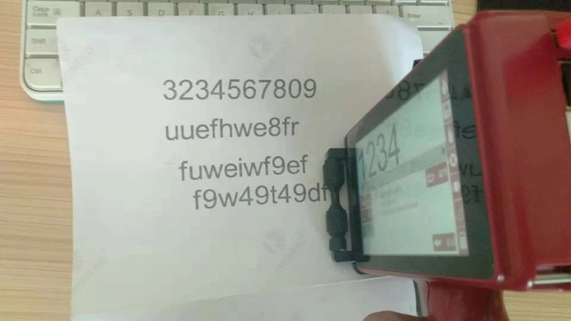 如何导⼊外部数据⾄F6手持式喷码机？