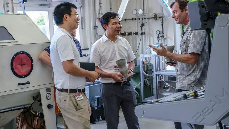 大族激光喷码机陈焱总经理参访Empa瑞士联邦材料试验和科研研究所